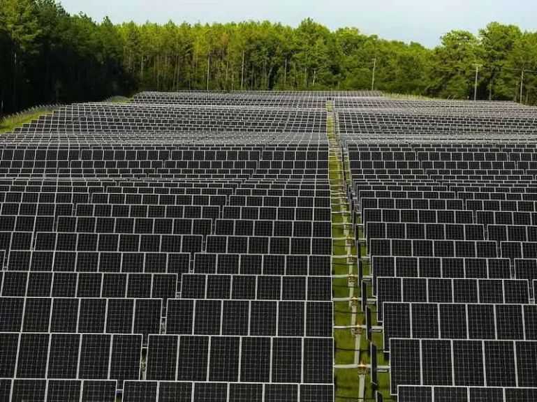 توقعات بنمو الاستثمار في الطاقة الجيوحرارية إلى 8.9 مليار دولار في 2030