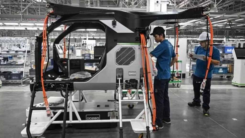 مسح: انكماش نشاط التصنيع في الصين على غير المتوقع خلال نوفمبر