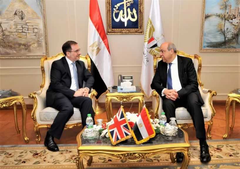 السفير البريطاني: كبرى الشركات مهتمة بضخ استثمارات في مشروعات البنية التحتية لقطاع الطيران بمصر