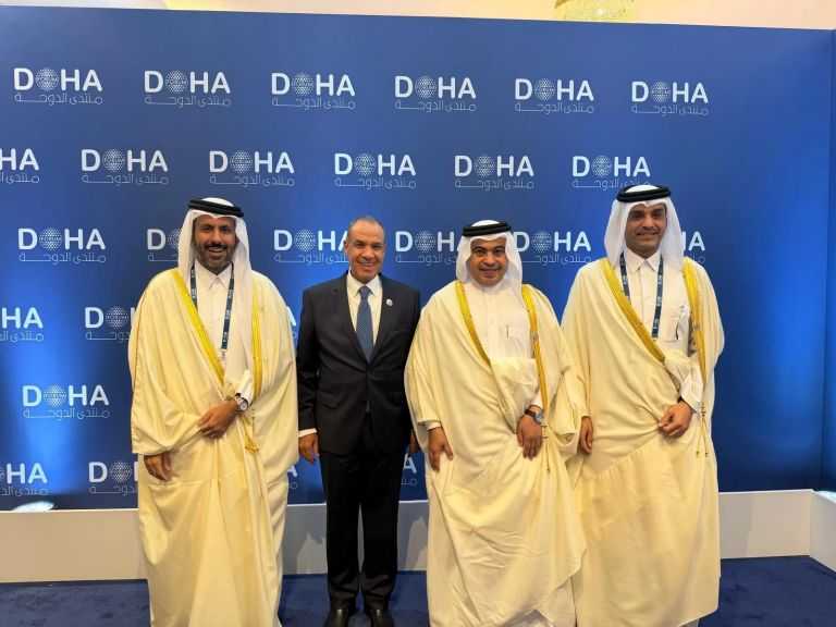 وزير الخارجية يبحث مع 3 وزراء قطريين تعزيز التعاون الاقتصادي والتجاري
