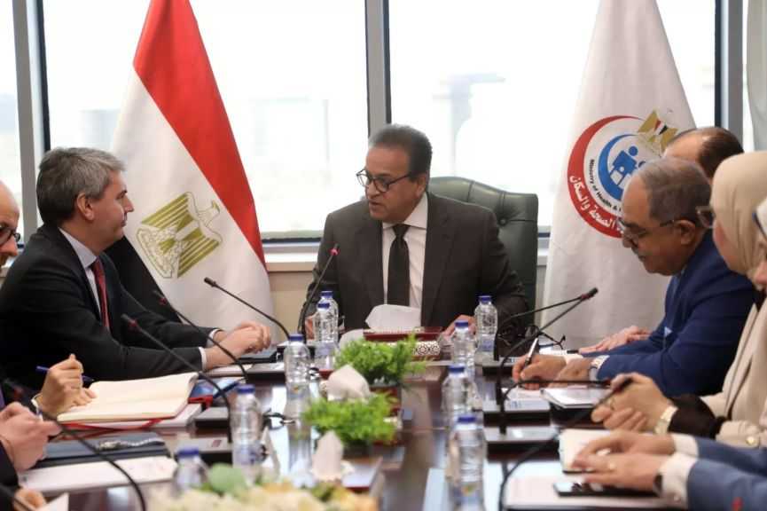 وزير الصحة يُتابع مستجدات الاتفاقيات الدولية لإنشاء مصنع لإنتاج اللقاحات