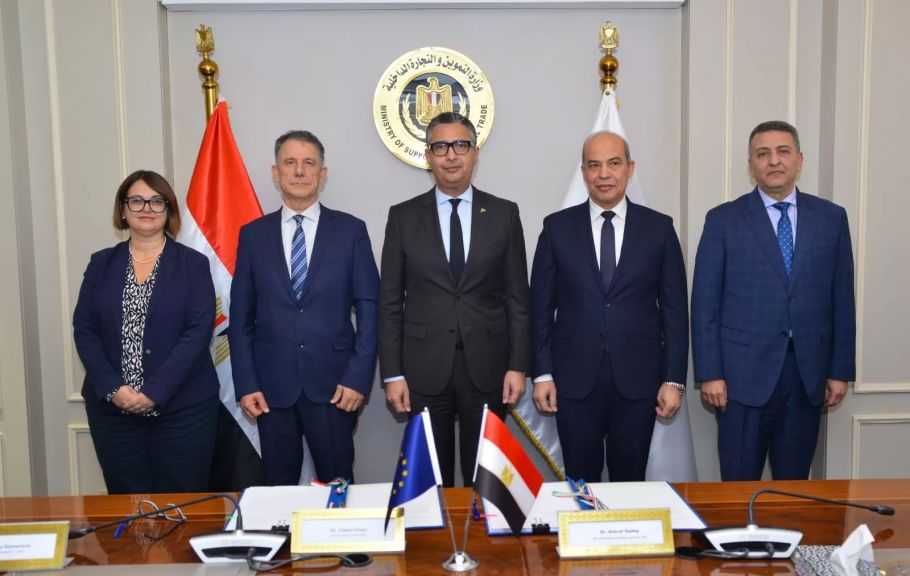 مصر وإيطاليا تًوقعان بروتوكولًا لتمويل إنشاء 5 صوامع حقلية بـ4 محافظات