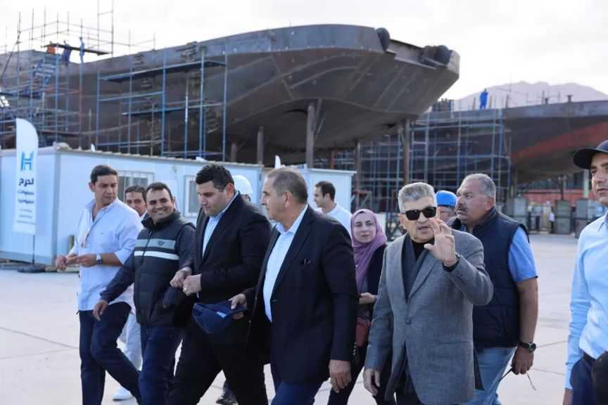 ”ربيع” يتفقد تنفيذ قاطرات بحرية وسفن صيد وقوارب رحلات بسفاجا| صور