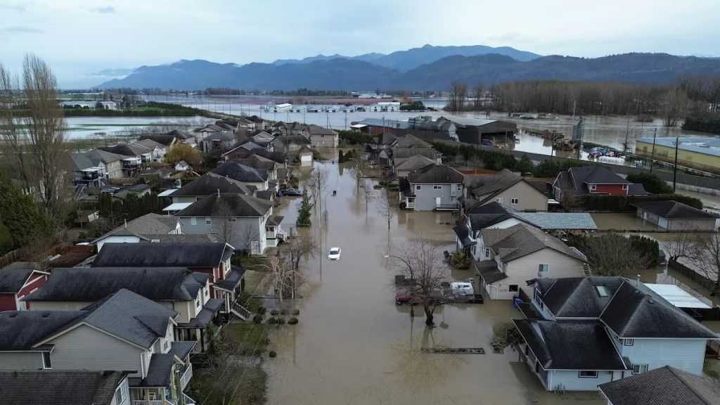 زلزال بقوة 6.7 درجة يهز شمال شرق اليابان وتحذير من تسونامي