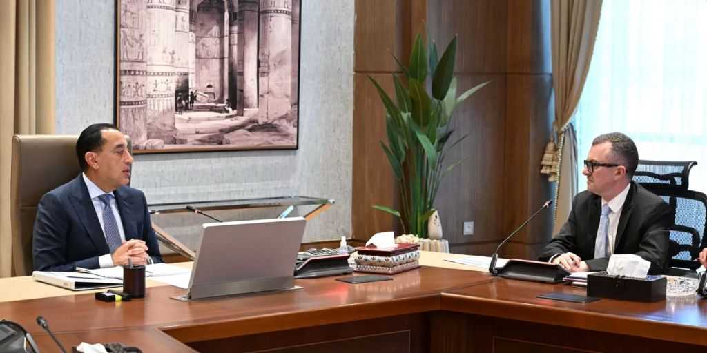 7 محاور رئيسية لرؤية وزارة التخطيط والتنمية الاقتصادية خلال الأعوام الثلاثة المقبلة عرضها الدكتور أحمد رستم على رئيس الوزراء