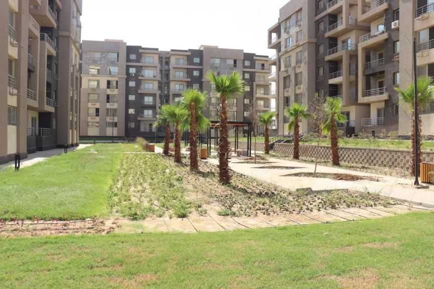 وزير الإسكان يتفقد مشروع الإسكان الفاخر ”جنة 4” بالشيخ زايد