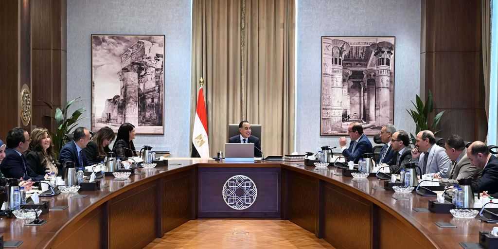 رئيس الوزراء: نحرص على توفير الاعتمادات المالية اللازمة لاستكمال أعمال ”حياة كريمة”