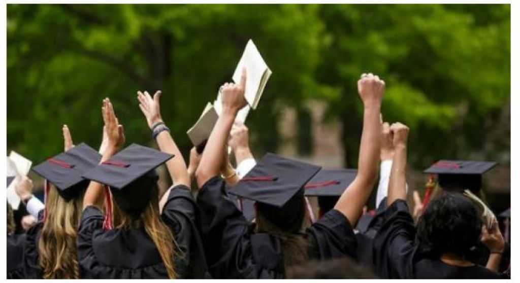 جامعة القاهرة… لماذا تحظى باهتمام متزايد من الطلاب الوافدين؟