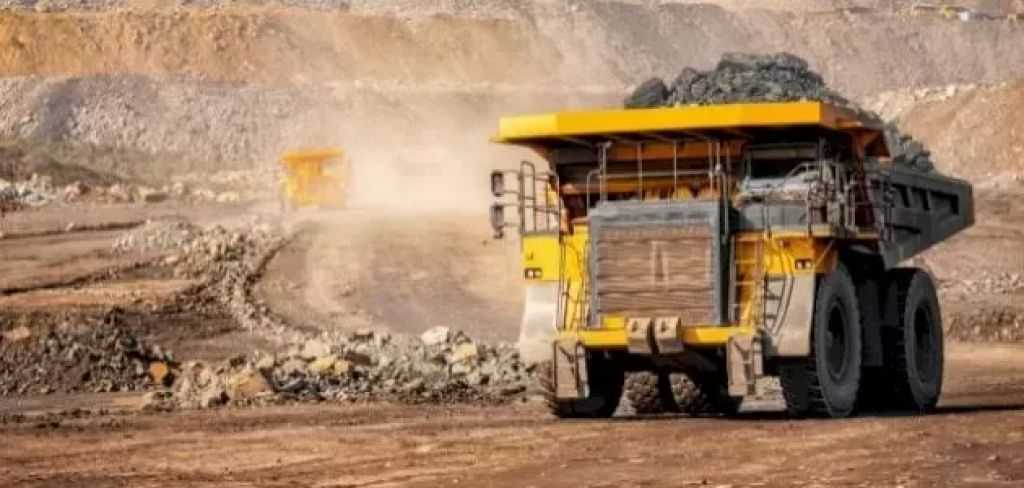 مجلس الوزراء يُوافق على التعاقد مع شركة متخصصة لتنفيذ مسح جوي حول الثروات التعدينية