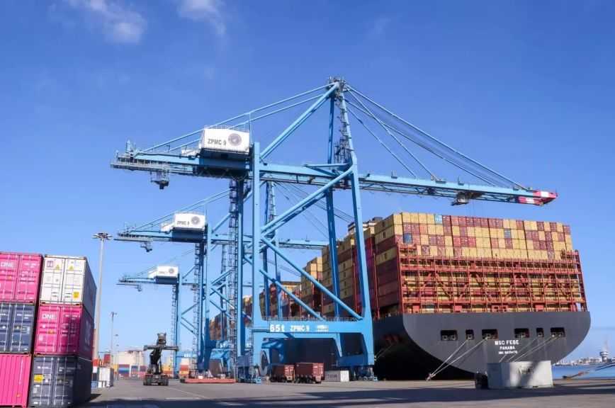 تراجع عجز الميزان التجاري لمصر 9% خلال 2025 مدعومًا بارتفاع الصادرات