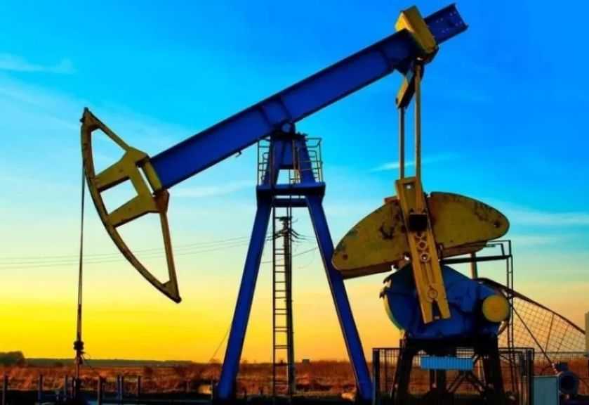 مصادر: شركة النفط الوطنية الفنزويلية ستطلب خفض إنتاج النفط