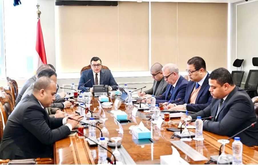 وزير الإسكان يُتابع الأعمال الجارية بالمنطقة المخصصة كبديل لسملا وعلم الروم وموقف التعويضات