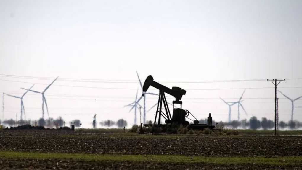 ارتفاع أسهم شركات النفط الأمريكية قبل افتتاح وول ستريت