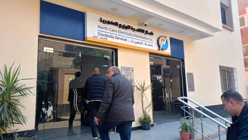 وزير الكهرباء في زيارة ميدانية لإدارة شبكات وإيرادات كهرباء الخانكة وقطاع المرج