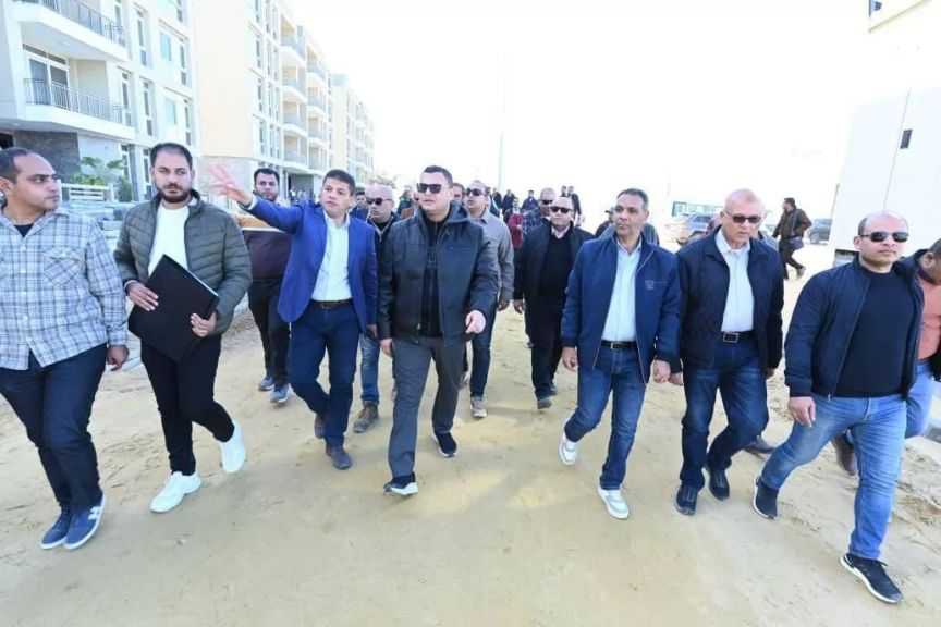 على مساحة 179 فدانًا.. وزير الإسكان يتفقد أعمال تنفيذ مارينا 8