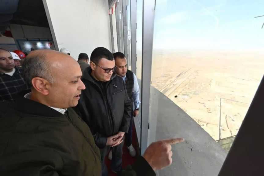 وزير الإسكان يتفقد تنفيذ أبراج ”الداون تاون” بالعلمين الجديدة| صور