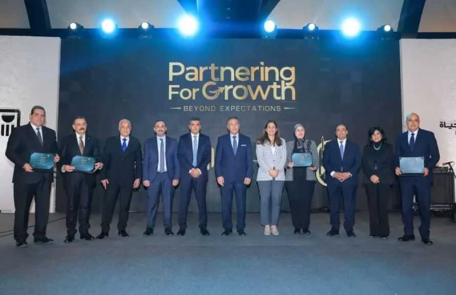 البنك الأهلي المصري ومصر لتأمينات الحياة يتعاونان لتسويق 4 منتجات جديدة