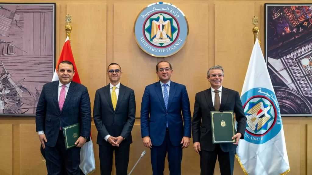 الجمارك والتمثيل التجاري يُوقعان بروتكول تعاون لتعزيز تنافسية الاقتصاد المصري