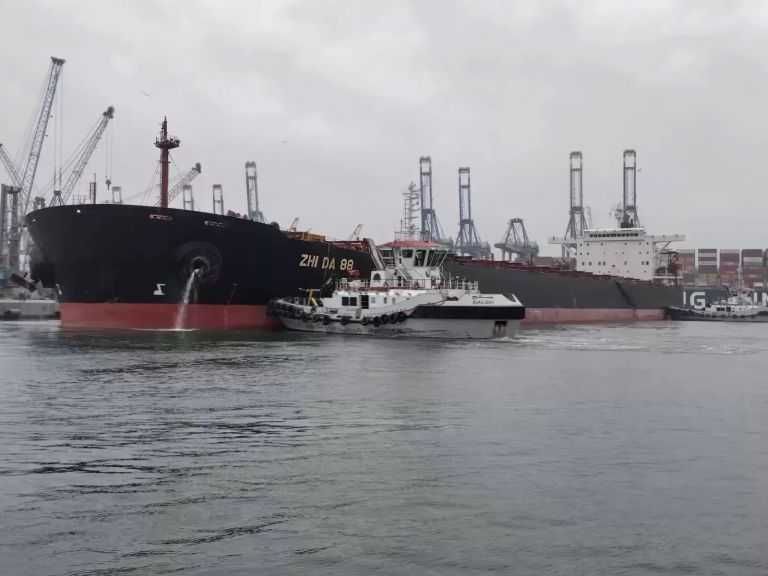 تداول 11 ألف طن من البضائع و453 شاحنة بمواني البحر الأحمر