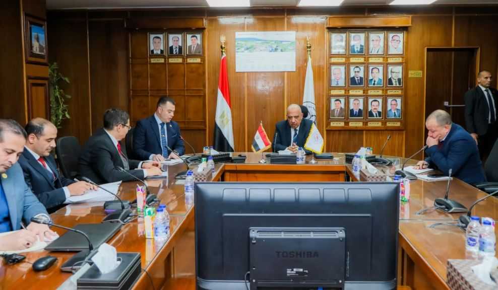 وزير الكهرباء يجتمع برئيس هيئة المحطات النووية والقائمين على مشروع محطة الضبعة