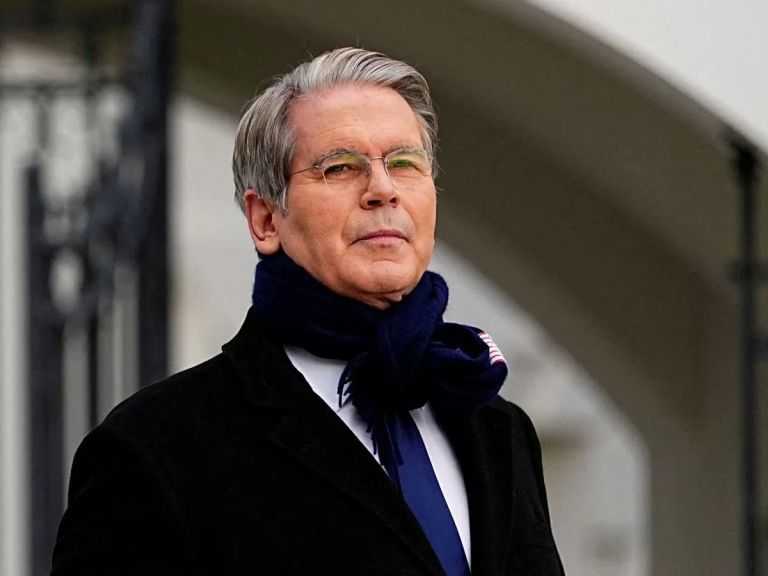 وزير أمريكي يلمح لخفض الرسوم الجمركية على الهند مع تراجع ورادتها من النفط الروسي