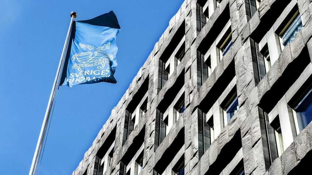 المركزي السويدي يثبت أسعار الفائدة للمرة الرابعة على التوالي