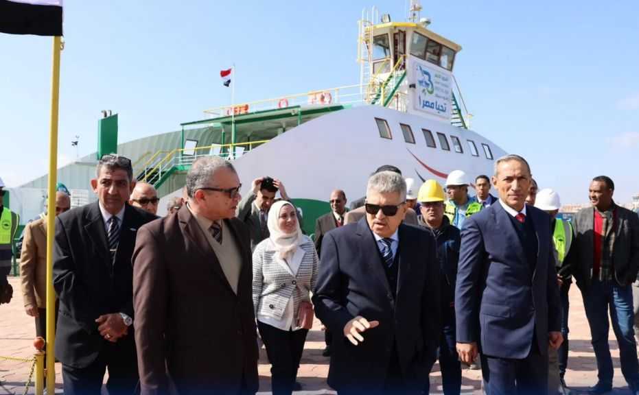 ”ربيع” يتفقد عددًا من مشروعات هيئة قناة السويس ببورسعيد| صور