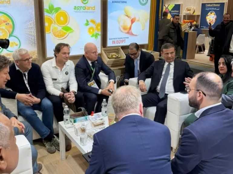وزير الزراعة: مهتمون بتعزيز التعاون مع الشركات الهولندية لإنتاج تقاوي عالية الجودة