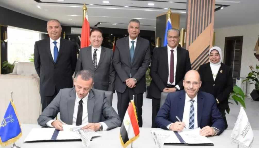 البنك الأهلي المصري يوقع عقد اتفاق لتنفيذ مشروعات تنموية واستثمارية بمحافظة أسوان
