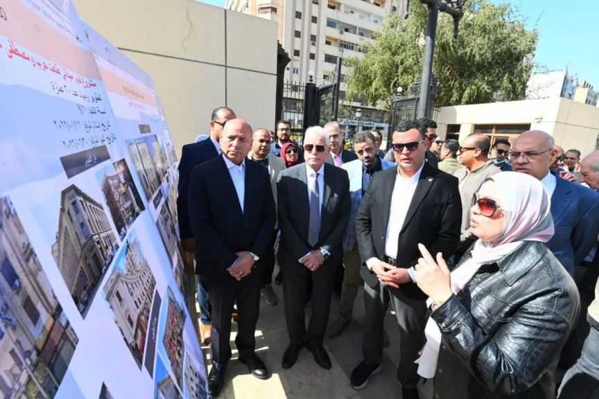 وزير الإسكان يتفقد مشروعات تطوير القاهرة الخديوية
