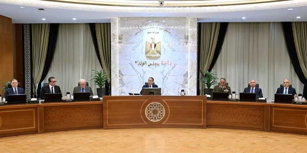 ”مدبولي” موجهًا الحكومة: المواطن تحمل كثيرًا جرّاء تنفيذ الإصلاح الاقتصادي ويجب أن يشعر بأن مصر أصبحت أفضل