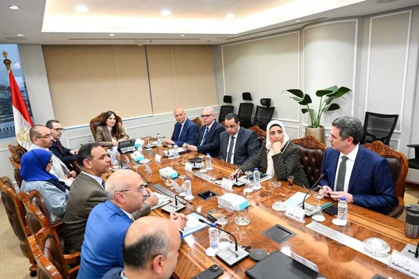 وزيرة الإسكان تُتابع مع ”السعودية المصرية للتعمير” تسويق عددًا من المشروعات