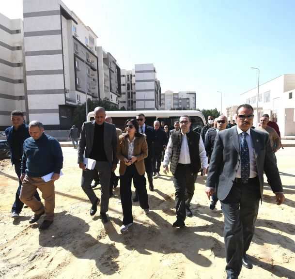 وزيرة الإسكان تتابع تنفيذ 9 عمارات ضمن مشروع ”سكن مصر” بالشروق