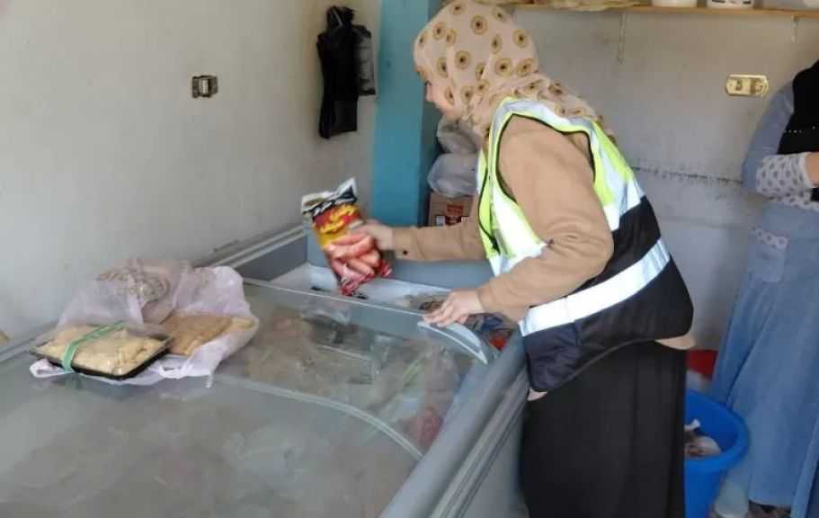 حملات موسعة لـ «سلامة الغذاء» في 20 محافظة لضبط الأسواق وتشديد الرقابة على تداول الغذاء
