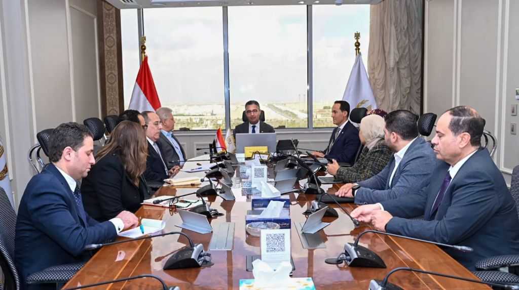 وزير التموين يُناقش مع ”حياة كريمة” تعزيز التعاون في مجالات المسؤولية المجتمعية