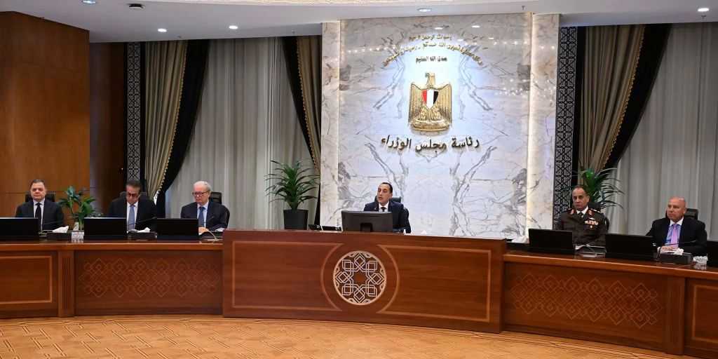 رئيس الوزراء: توجيهات رئاسية باستمرار الحد من معدلات التضخم عبر توافر السلع واستقرار الأسعار
