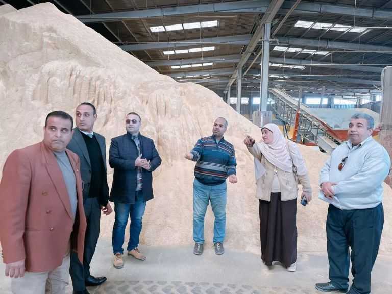 ”الزراعة” تنفذ حملة رقابية موسعة على مصانع ومخازن الأعلاف بـ4 محافظات| صور