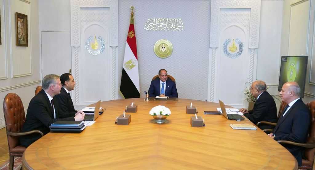 الرئيس السيسي يوجه بتكثيف الجهود الحكومية لتعزيز فرص جذب الاستثمارات لقطاع الطاقة