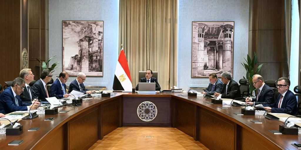 لجنة إدارة الأزمات المركزية تُقر حزمة من الإجراءات لترشيد الإنفاق وترشيد الاستهلاك| التفاصيل