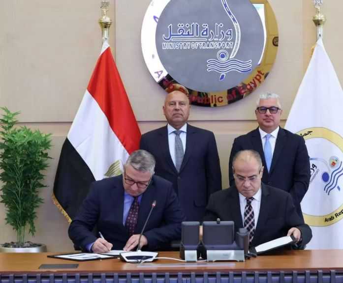 ”مواني مصر” توقع عقدًا ومذكرة تفاهم مع ”المنطقة الاقتصادية لقناة السويس”| التفاصيل