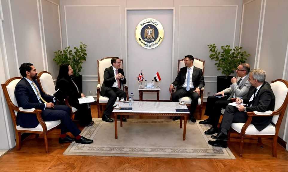 مصر والمملكة المتحدة تبحثان فرص تعزيز التعاون الصناعي وزيادة الاستثمارات البريطانية