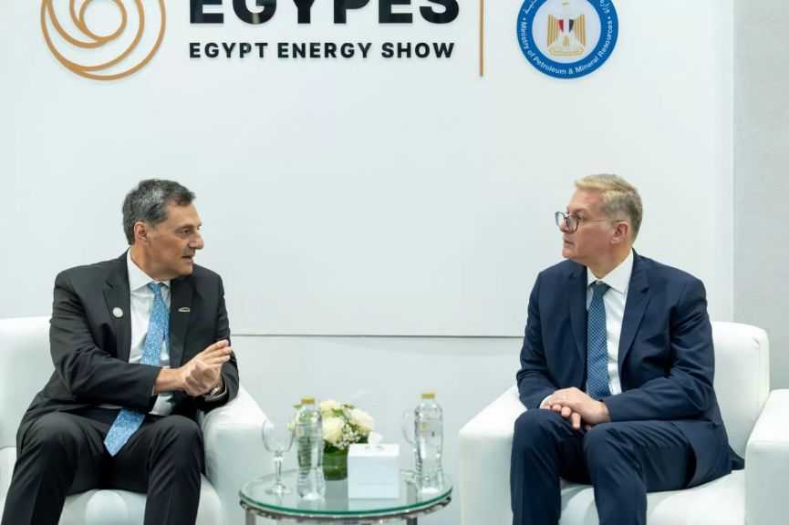 وزير البترول يُناقش مع ”إنرجين” اليونانية تعزيز أنشطة الاستكشافات الجديدة للغاز الطبيعي
