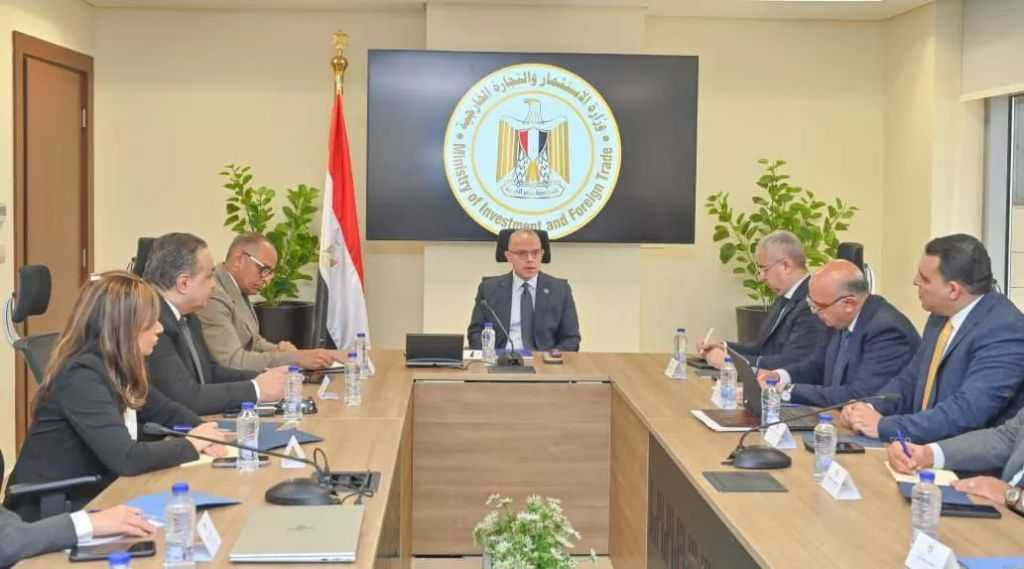 وزير الاستثمار: المرحلة الحالية تفرض ضرورة الرصد والتحليل المستمر لحركة التجارة الدولية وسلاسل الإمداد