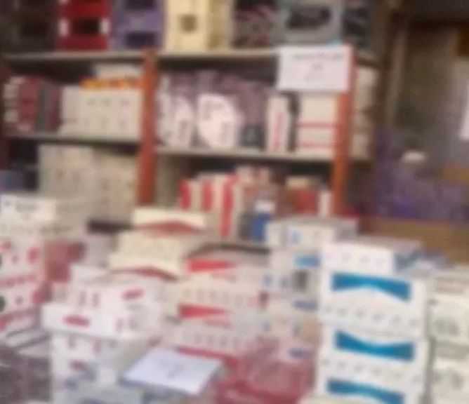 ضبط 51 ألف عبوة سجائر مهربة جمركيًا داخل مخزن بالأزبكية