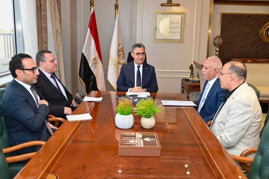 وزير التموين يُناقش تطوير قطاع تجارة التجزئة التموينية لتعزيز استقرار الأسواق