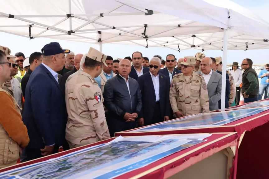 على مساحة 603 أفدنة.. وزير النقل يتفقد تنفيذ المنطقة اللوجستية بالعريش