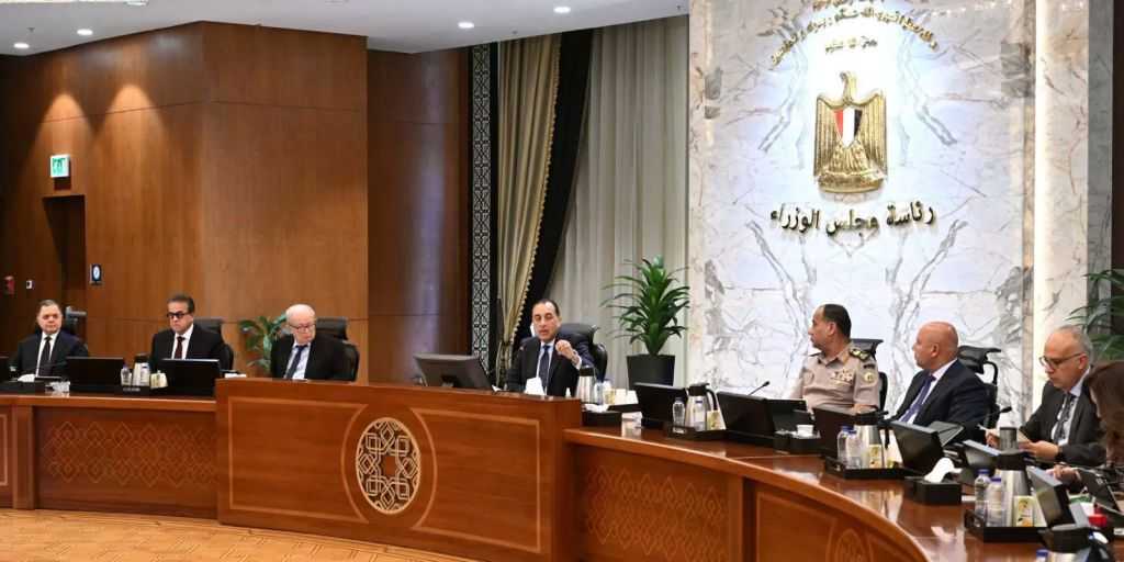 مجلس الوزراء يوافق على تأسيس ”قناة السويس” شركة لمشروعات التكريك والأعمال البحرية