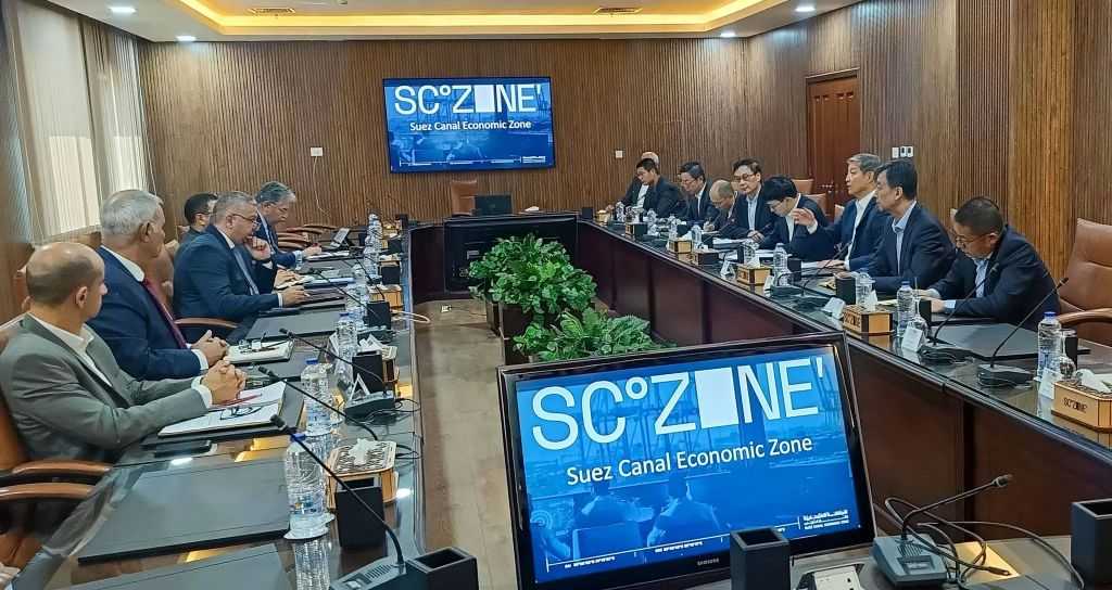 السفير الصيني يزور مينائي السخنة وغرب بورسعيد للاطلاع على إمكاناتهما اللوجستية