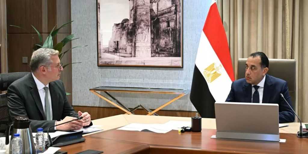 رئيس الوزراء يُتابع إجراءات ”البترول” لتأمين احتياجات قطاع الكهرباء خلال الصيف