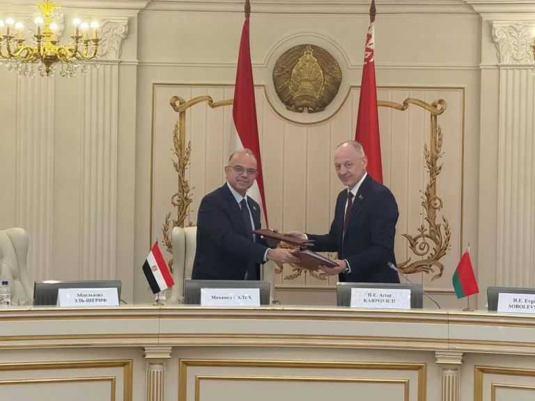 مصر وبيلاروسيا تتفقان على زيادة التبادل التجاري وتوطين صناعة الجرارات والشاحنات